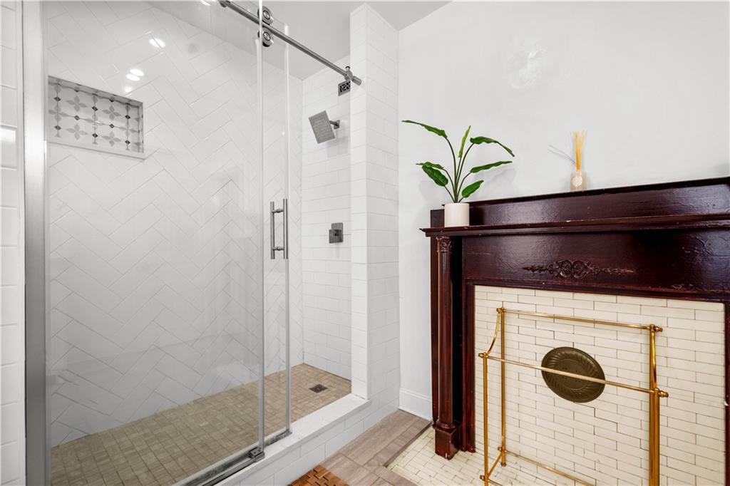 1207 Linden Place Pittsburgh, PA 15212 - Photo 23 of 41