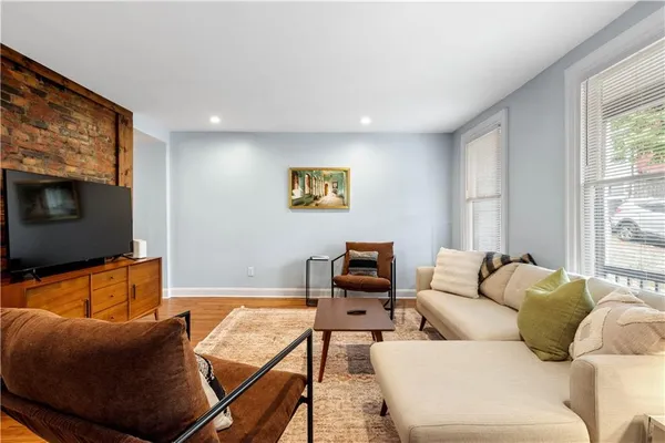 $3,850 | 1207 Linden Place, Pittsburgh, PA 15212