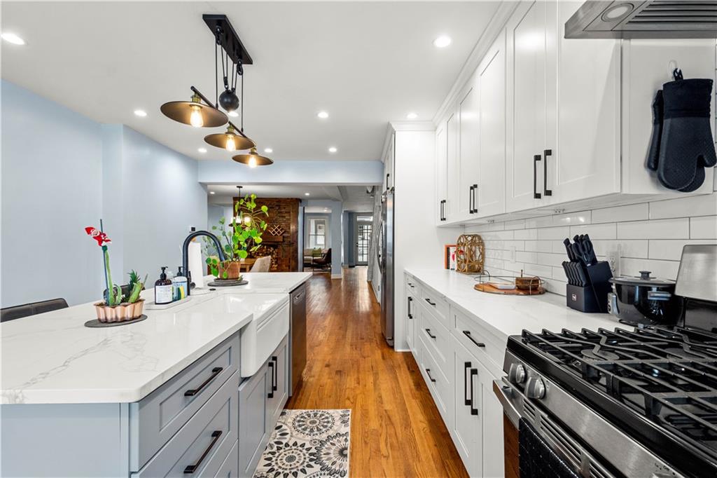 1207 Linden Place Pittsburgh, PA 15212 - Photo 10 of 41