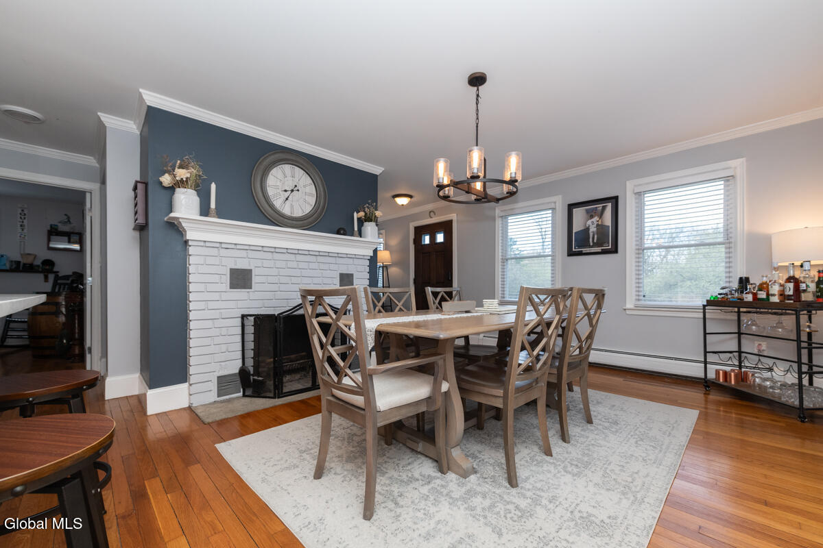 124 Gi Road Guilderland, NY 12009 - Photo 12 of 34 Dining (3)