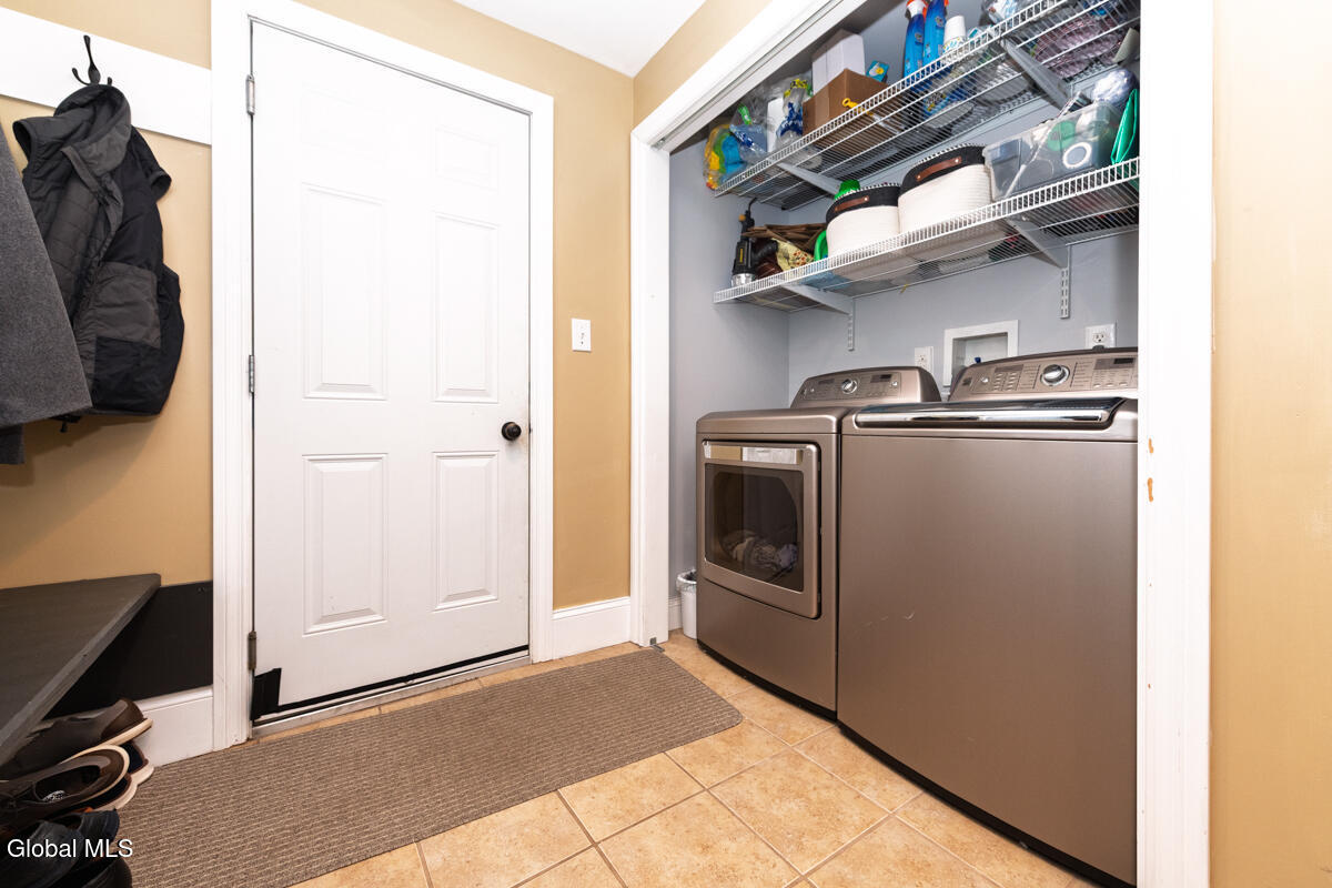 124 Gi Road Guilderland, NY 12009 - Photo 22 of 34 Mud Room (2)
