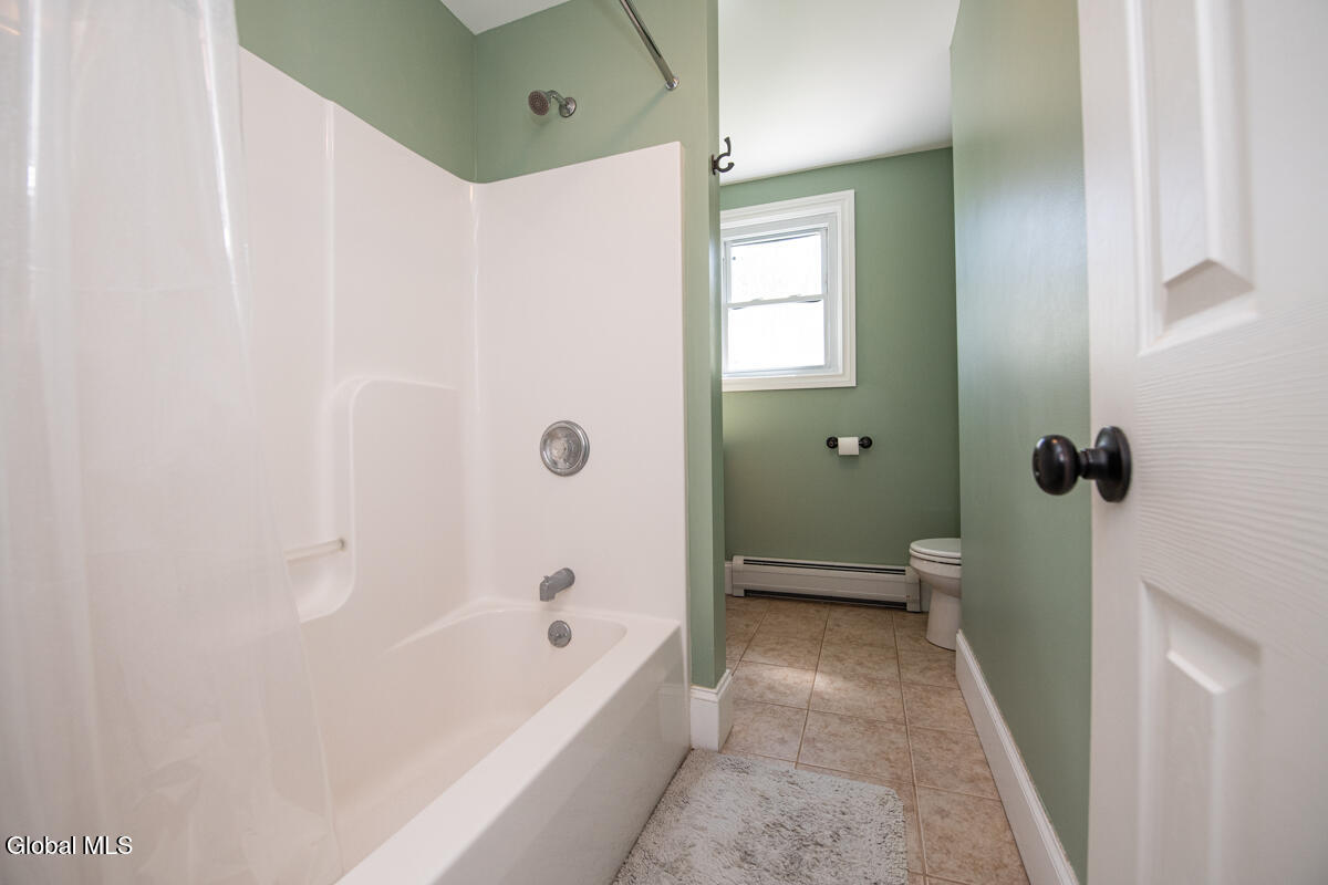 124 Gi Road Guilderland, NY 12009 - Photo 29 of 34 Upstairs Bath