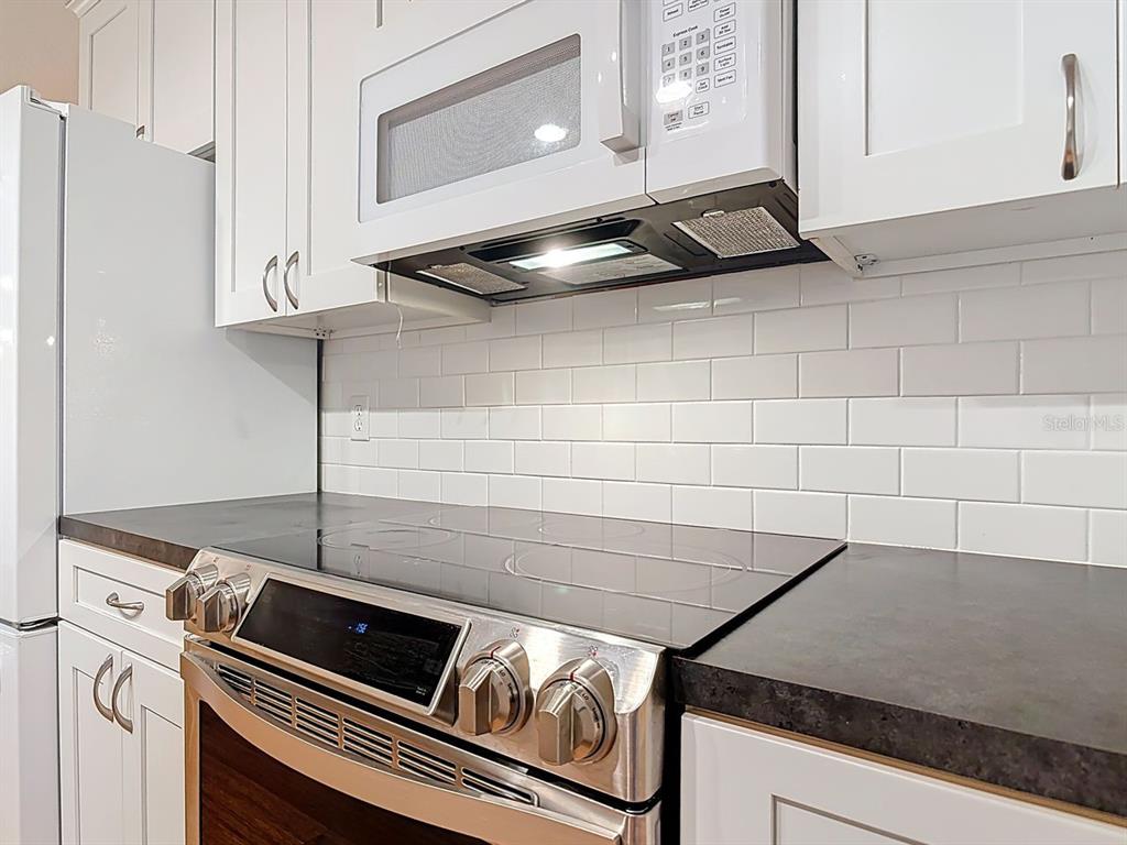 902 Village Green Road, Unit 2 DeLand, FL 32720 - Photo 11 of 34