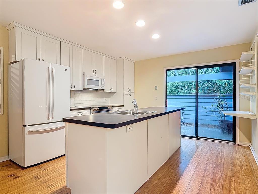 902 Village Green Road, Unit 2 DeLand, FL 32720 - Photo 13 of 34