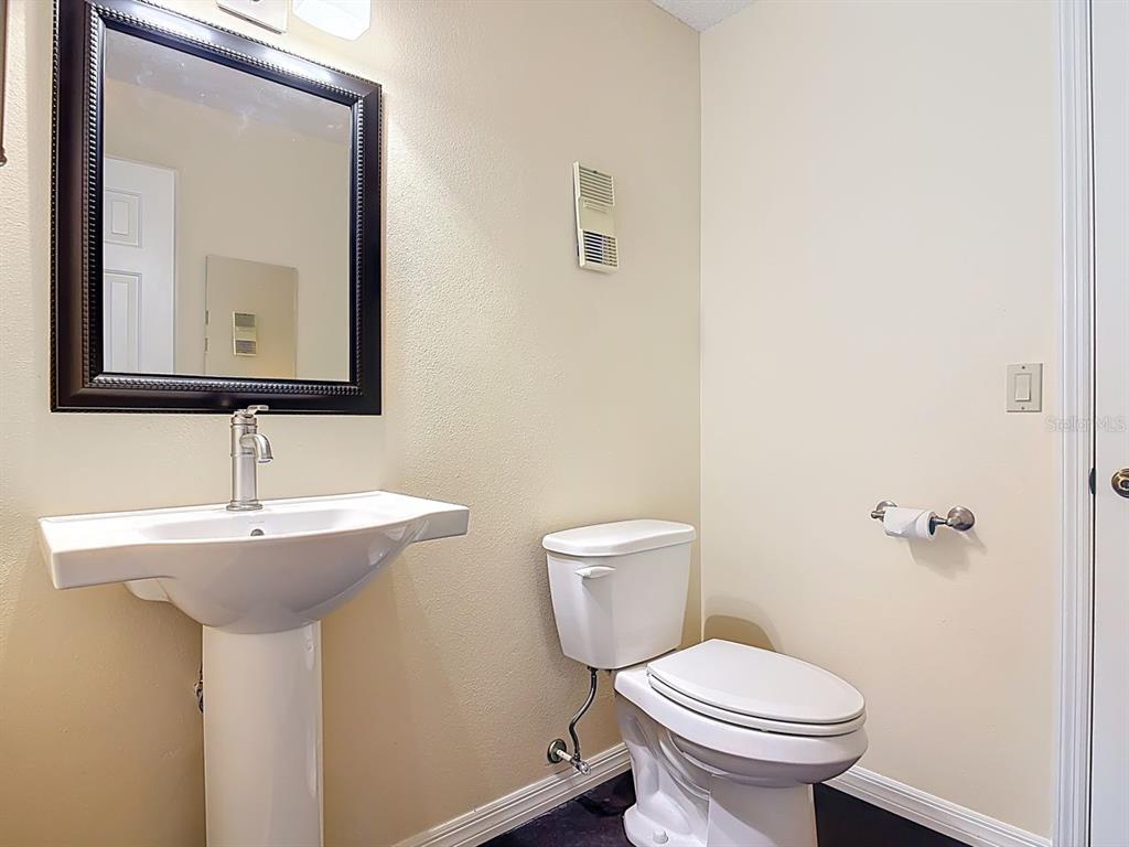 902 Village Green Road, Unit 2 DeLand, FL 32720 - Photo 27 of 34