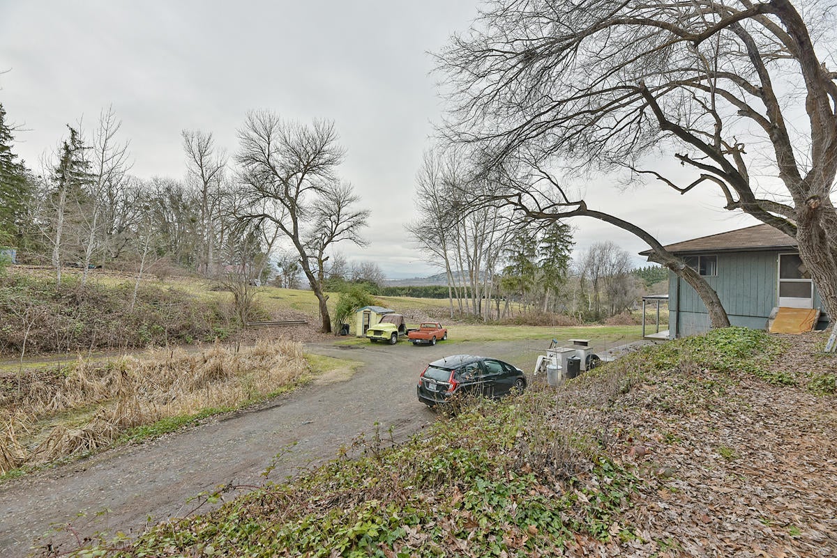3600 North Foothill Road Medford, OR 97504 - Photo 24 of 31 24