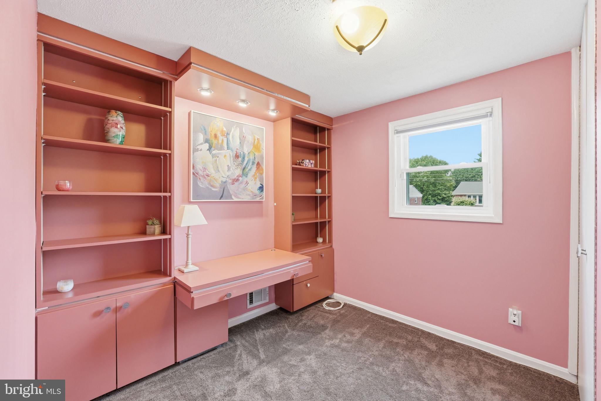 10713 Gregory Street Silver Spring, MD 20901 - Photo 18 of 38 2nd BR w/built-ins & closet