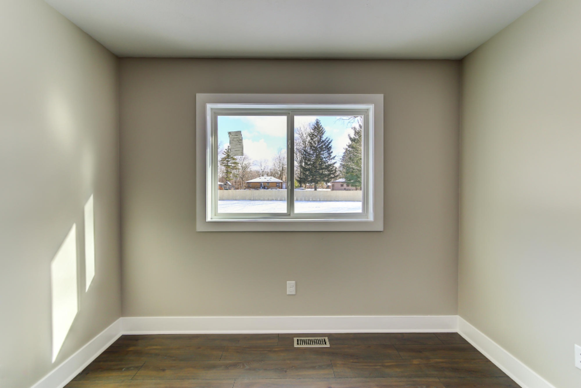 2902 Remy Court Northeast Grand Rapids, MI 49505 - Photo 16 of 41 3rd Bedroom