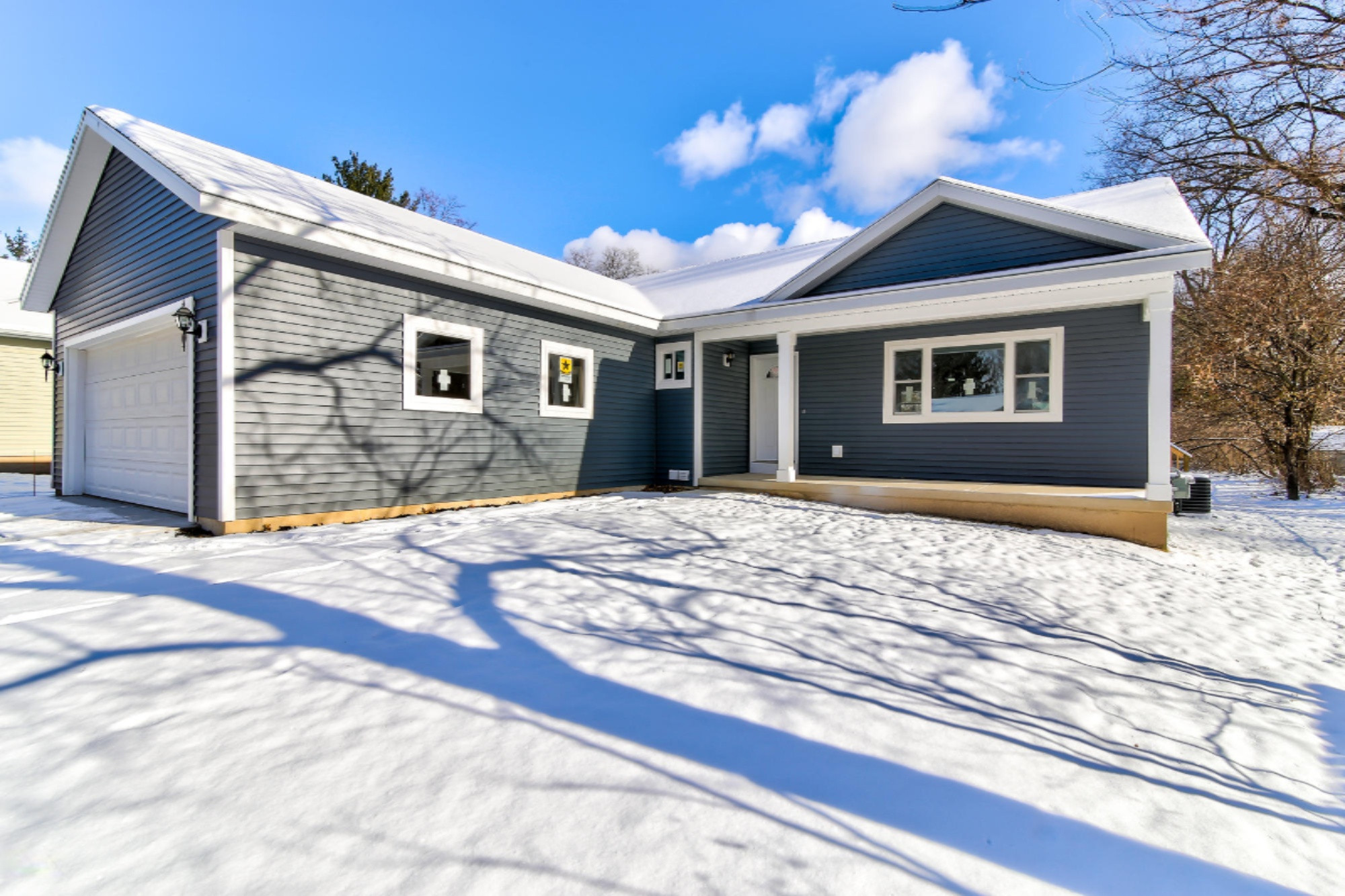 2902 Remy Court Northeast Grand Rapids, MI 49505 - Photo 30 of 41 Exterior Front View