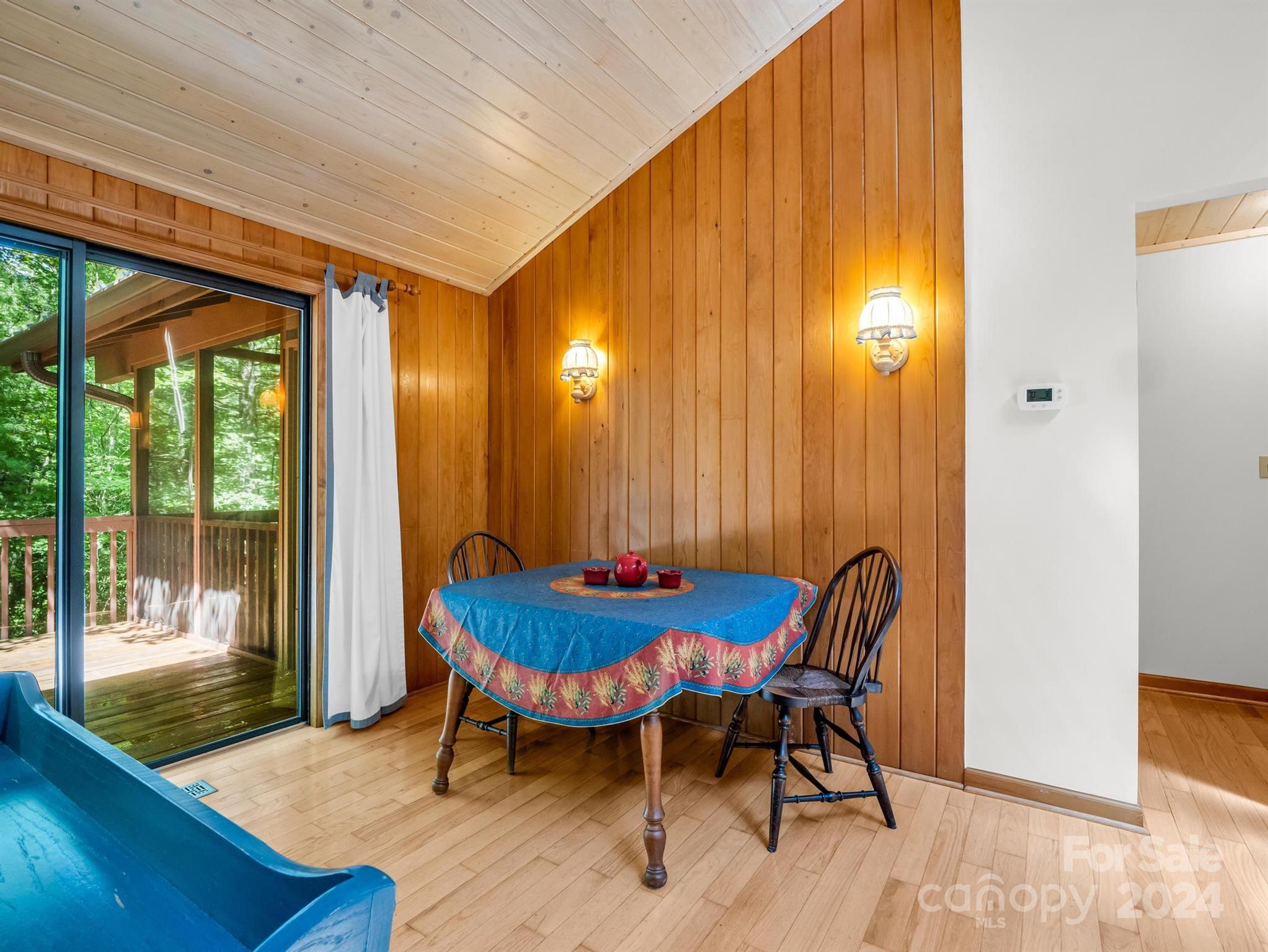 521 Oriole Road Brevard, NC 28712 - Photo 14 of 39 Gallery Image 14