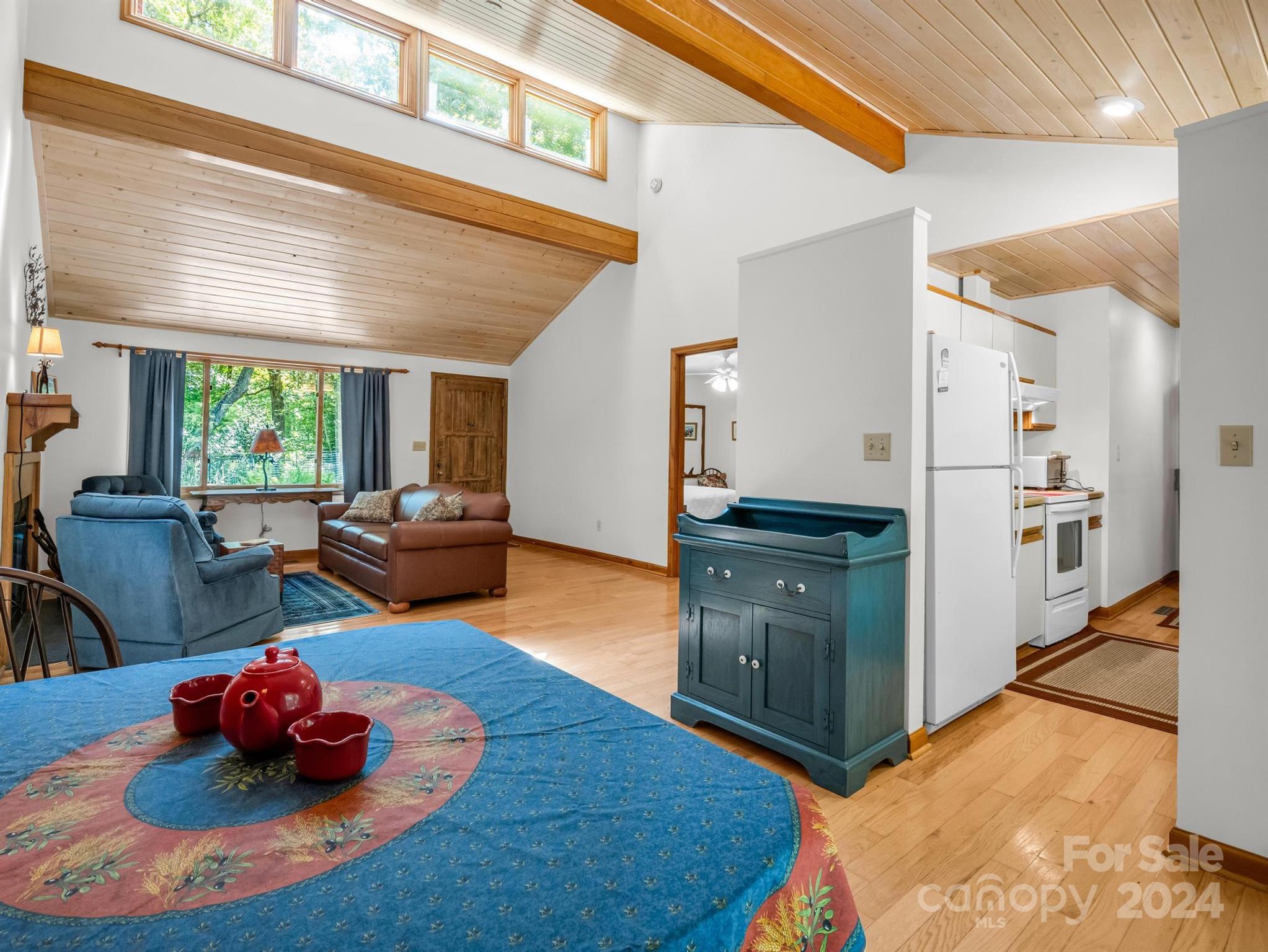 521 Oriole Road Brevard, NC 28712 - Photo 15 of 39 Gallery Image 15