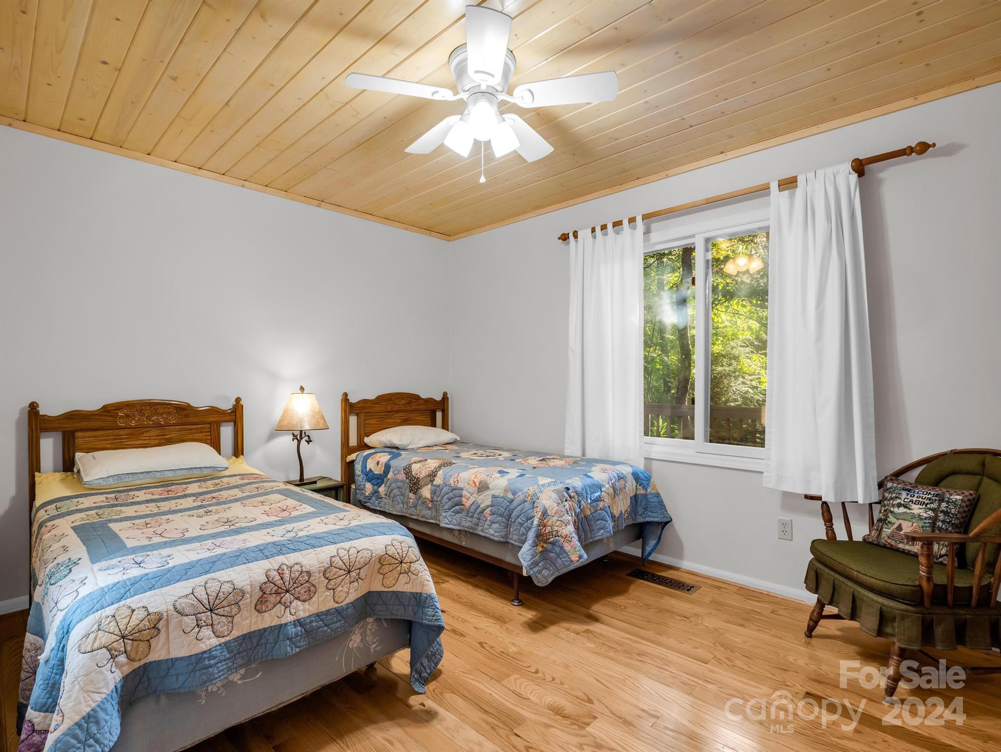 521 Oriole Road Brevard, NC 28712 - Photo 29 of 39 Gallery Image 29