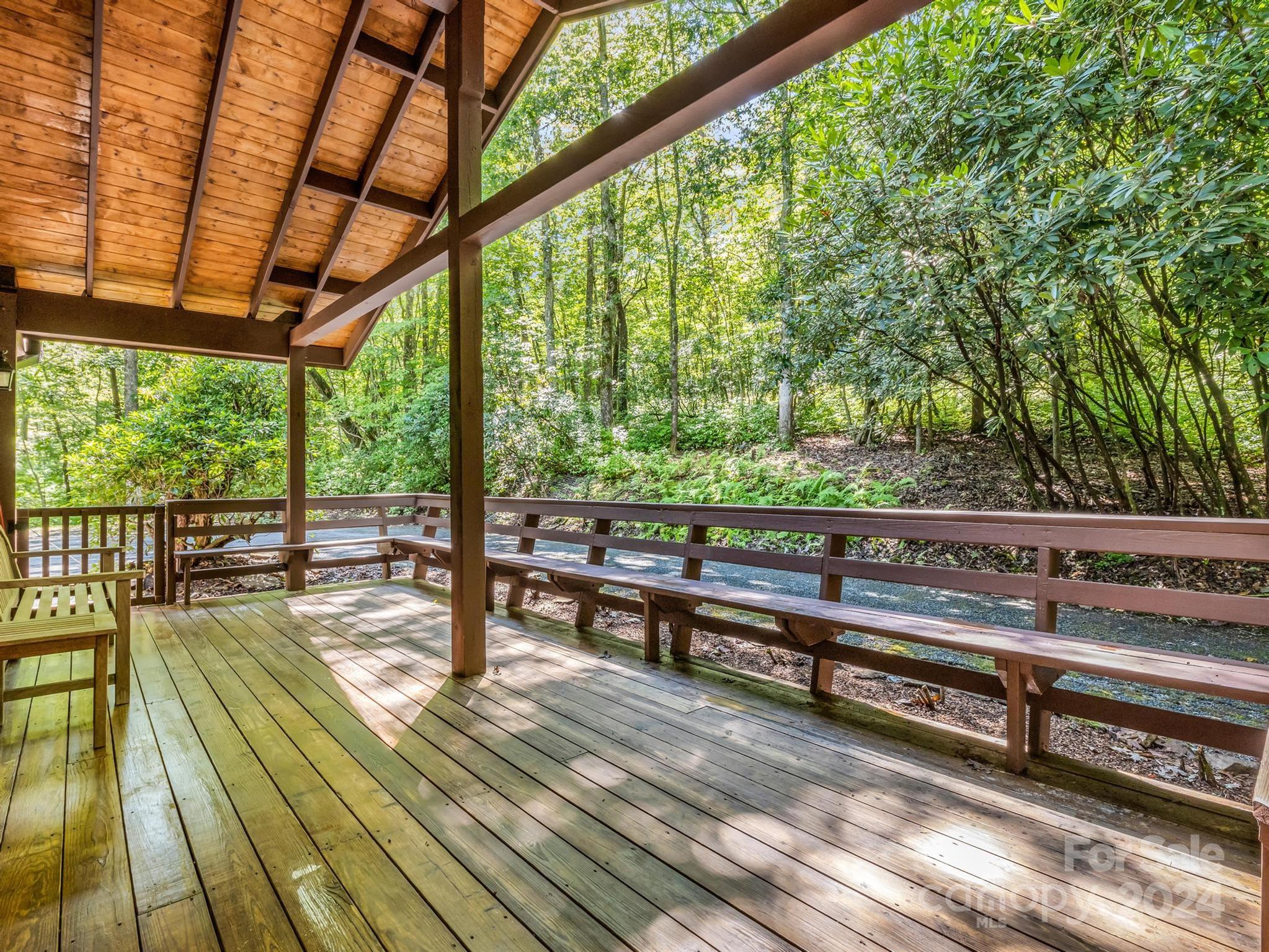 521 Oriole Road Brevard, NC 28712 - Photo 4 of 39 Gallery Image 4