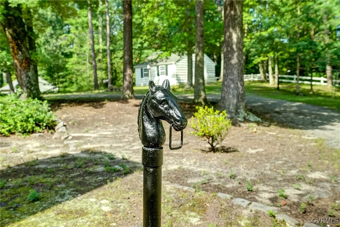 1604 Michael Road Henrico, VA 23229 - Photo 3 of 33 Charm everywhere!