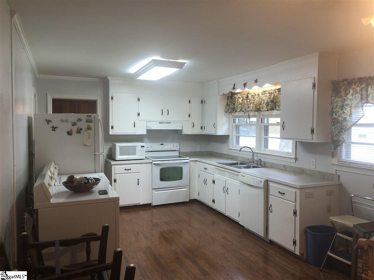 140 West Marion Road Greenville, SC 29617 - Photo 2 of 14 Gallery Image 2