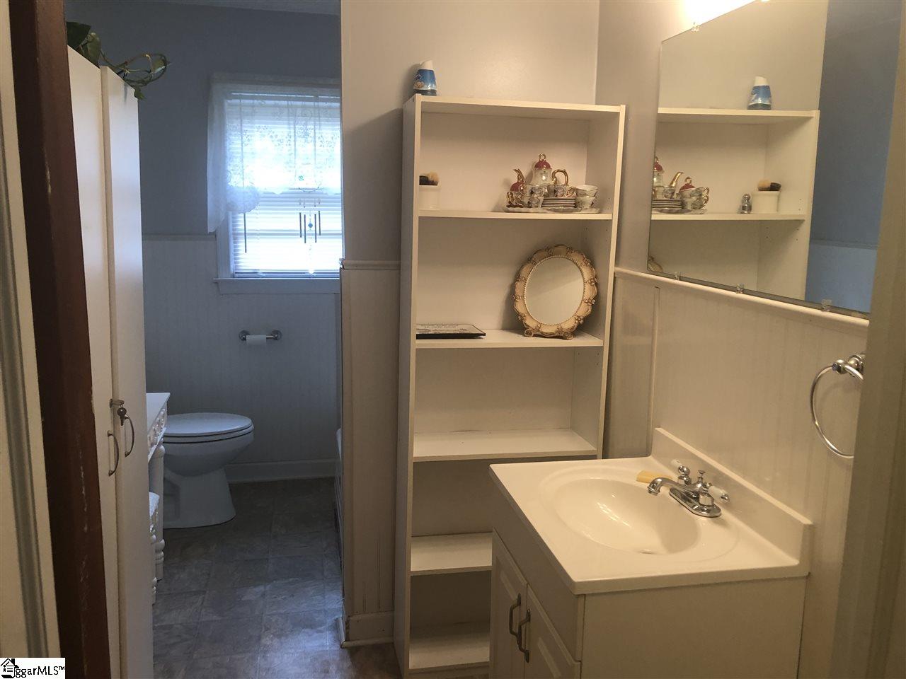 140 West Marion Road Greenville, SC 29617 - Photo 10 of 14 Gallery Image 10