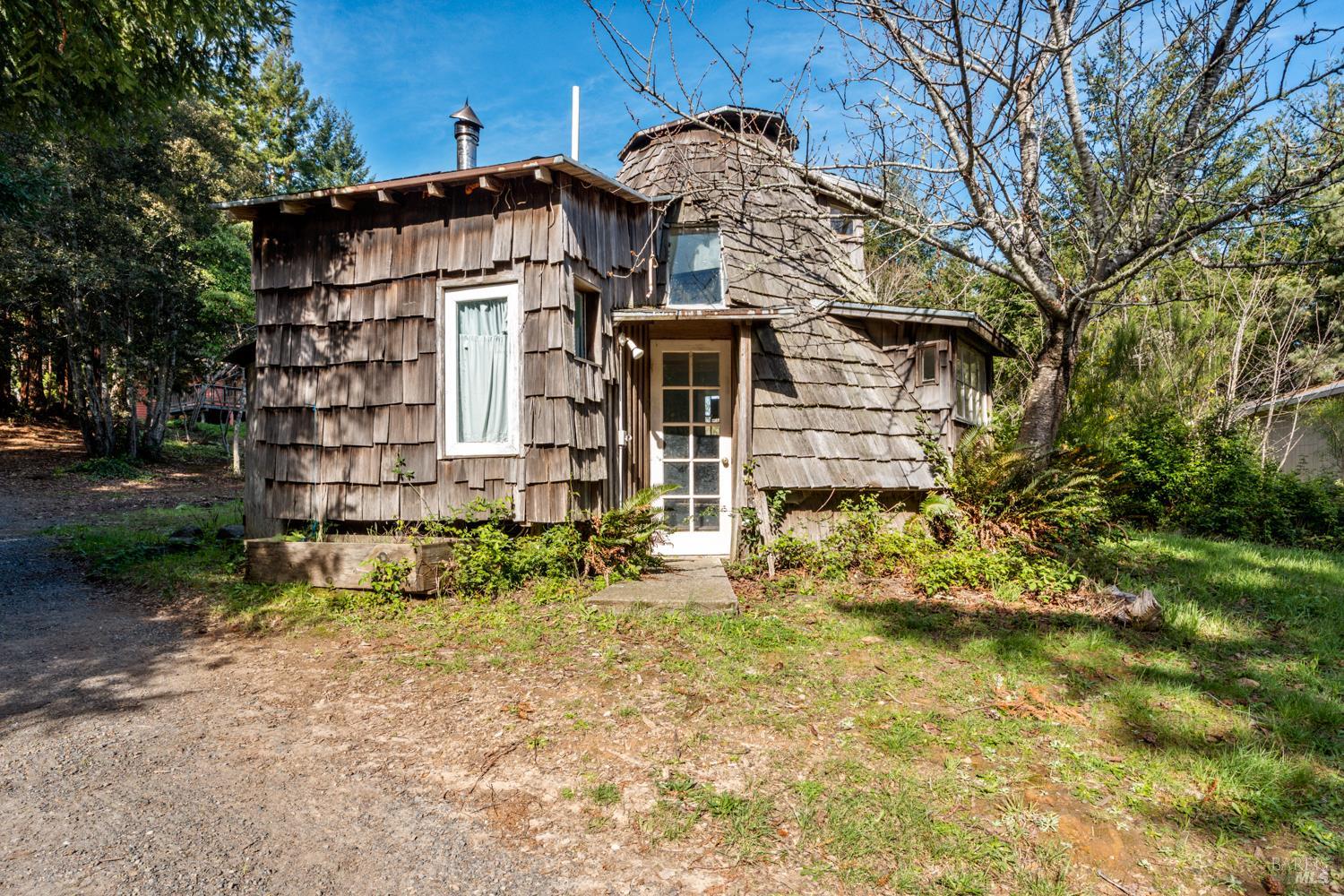 27851 Tenmile Road Gualala, CA 95445 - Photo 30 of 34 Hobbit house / teepee house( referred to as in county records) FIXER