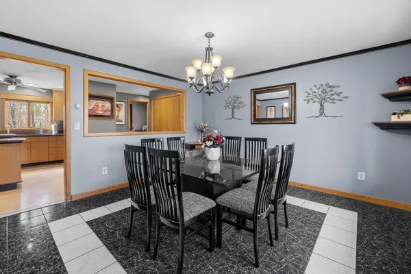 $850,000 | 275 Chestnut Street, Uxbridge, MA 01569