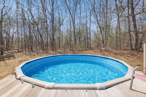 $850,000 | 275 Chestnut Street, Uxbridge, MA 01569