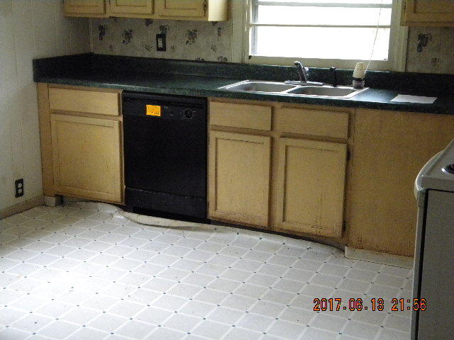 2266 Fire Tower Road Christiansburg, VA 24073 - Photo 7 of 13 DSCN5325