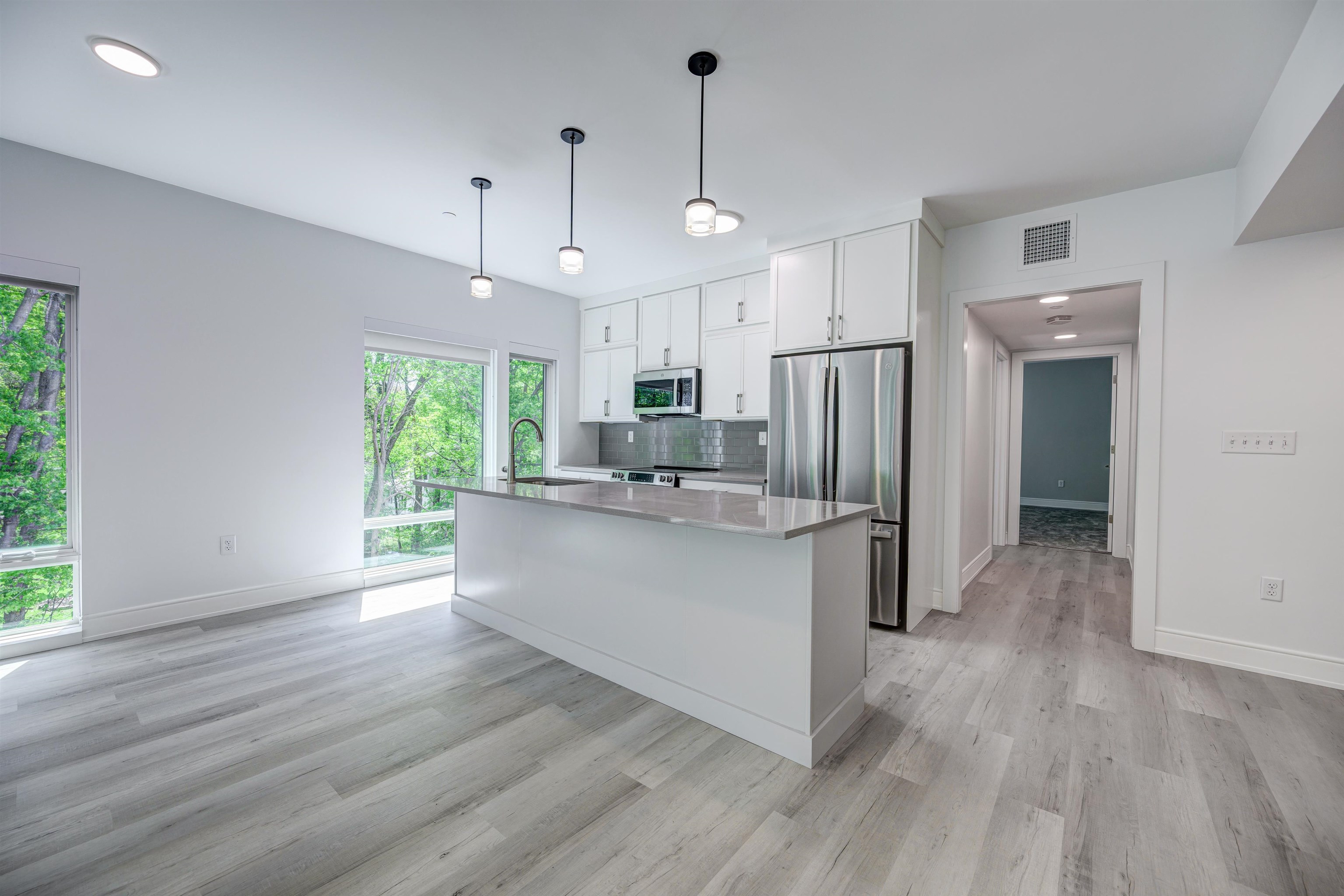 2059 Lafayette Road, Unit 204 Portsmouth, NH 03801 - Photo 19 of 36