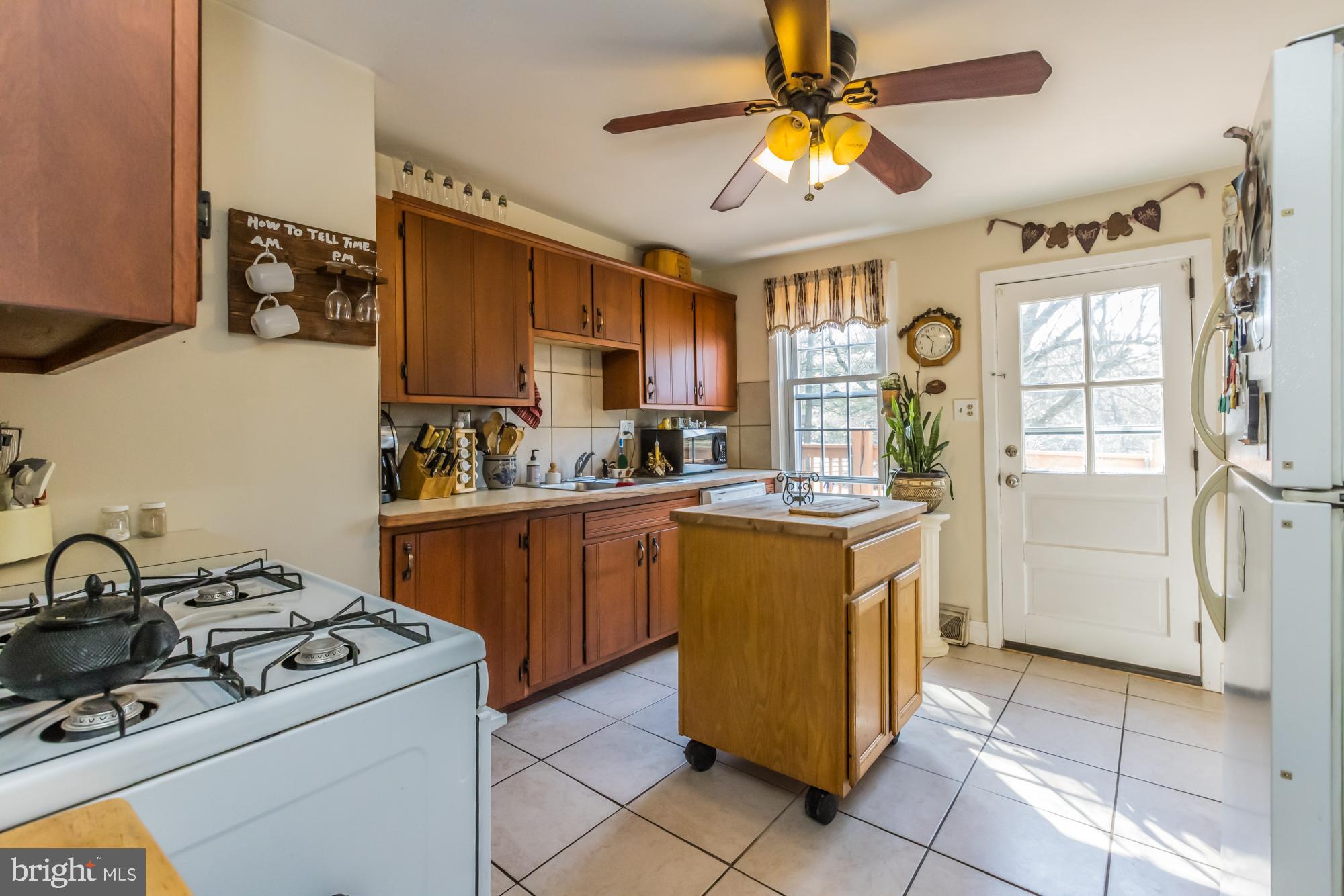 2560 Strasburg Road Coatesville, PA 19320 - Photo 13 of 49 East side kitchen