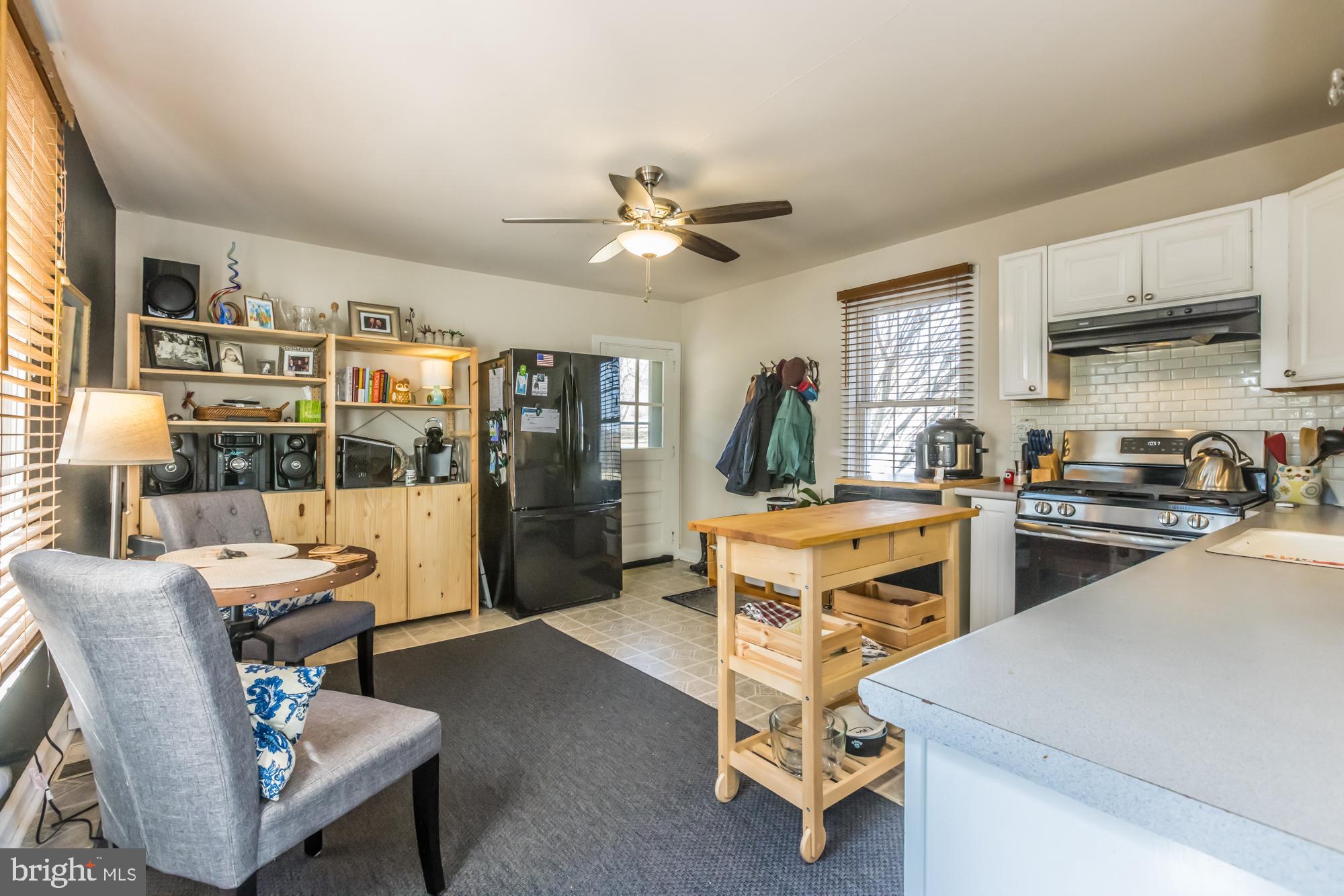 2560 Strasburg Road Coatesville, PA 19320 - Photo 33 of 49 West side kitchen