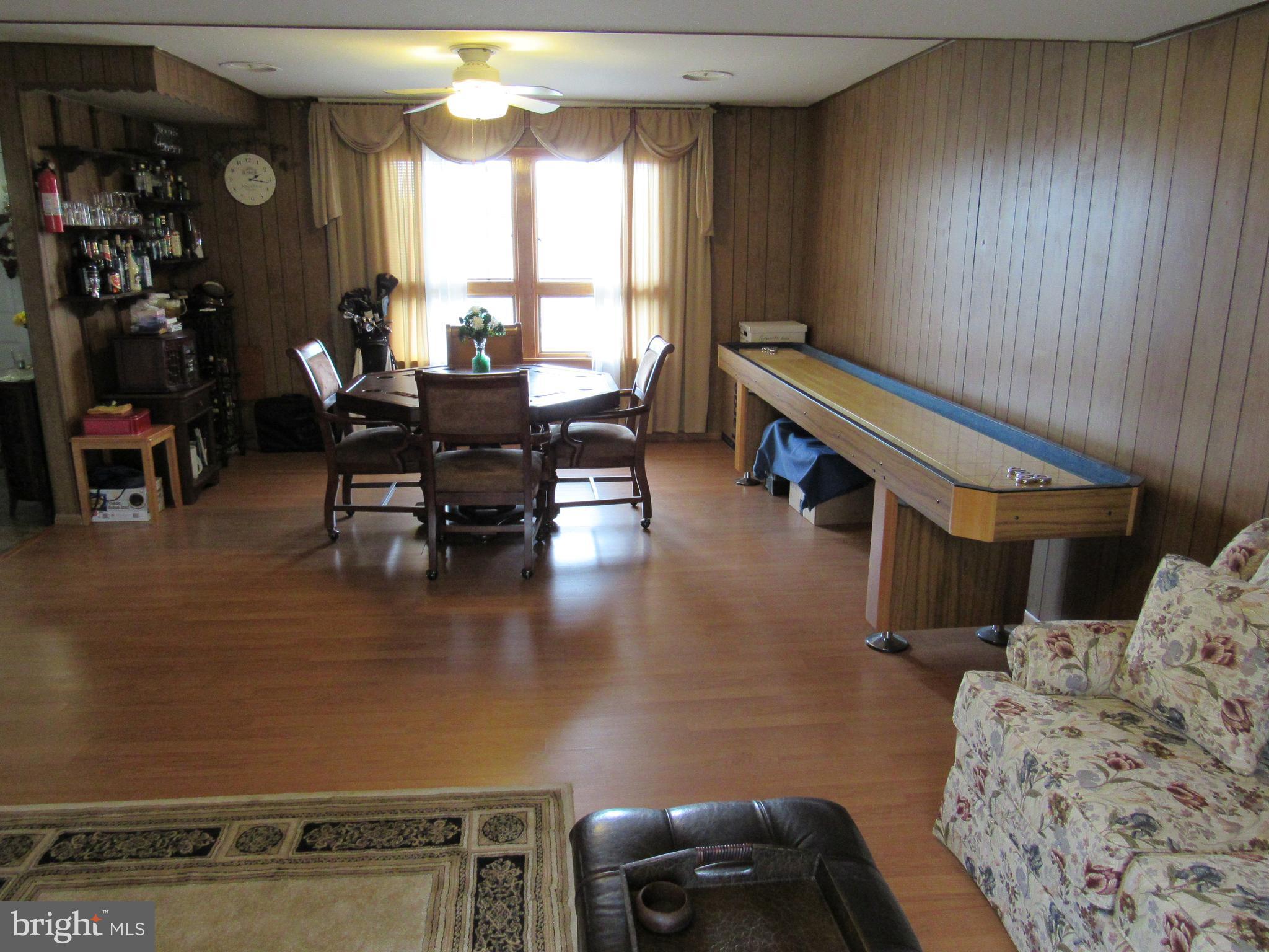1720 Weyburn Road Baltimore, MD 21237 - Photo 11 of 30 Family Room