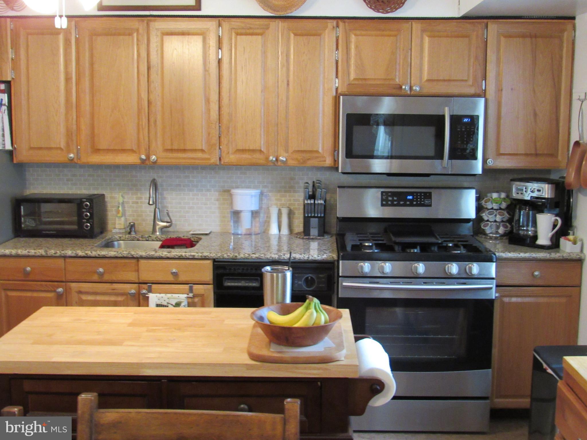 1720 Weyburn Road Baltimore, MD 21237 - Photo 4 of 30 Kitchen