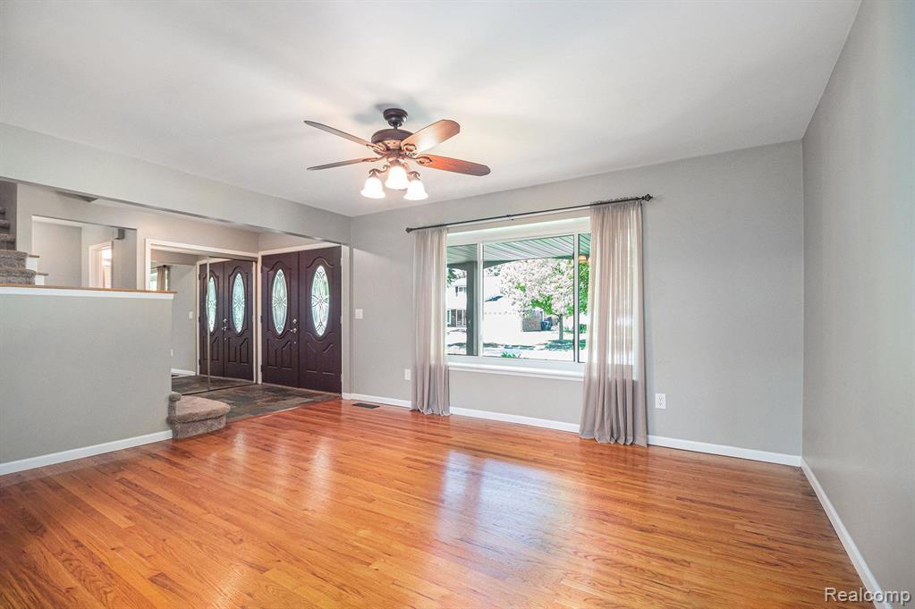 7370 Iron Gate Road Canton, MI 48187 - Photo 5 of 42