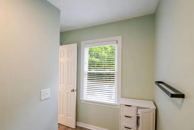 $385,000 | 307 Hollyfax Circle Northeast, Atlanta, GA 30328