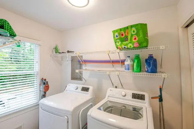 $385,000 | 307 Hollyfax Circle Northeast, Atlanta, GA 30328