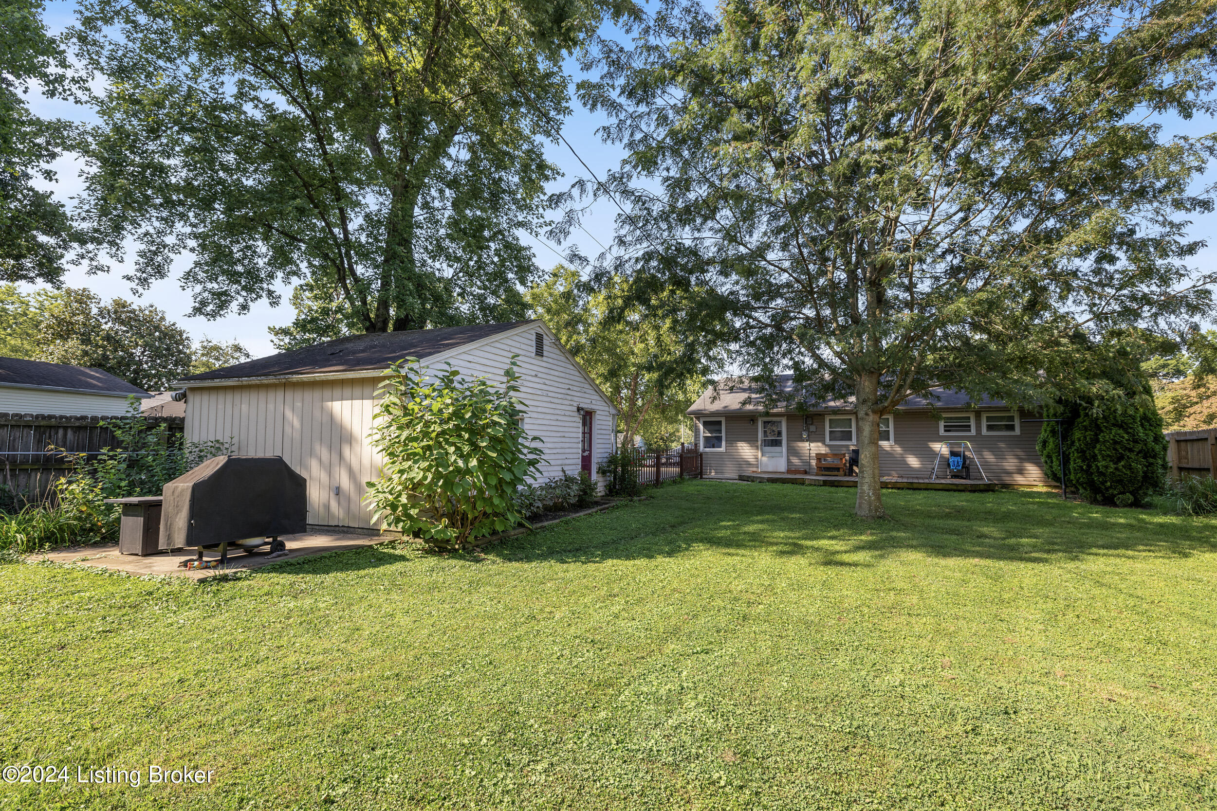 1409 Old Mill Road Lyndon, KY 40242 - Photo 20 of 27 LREP5013