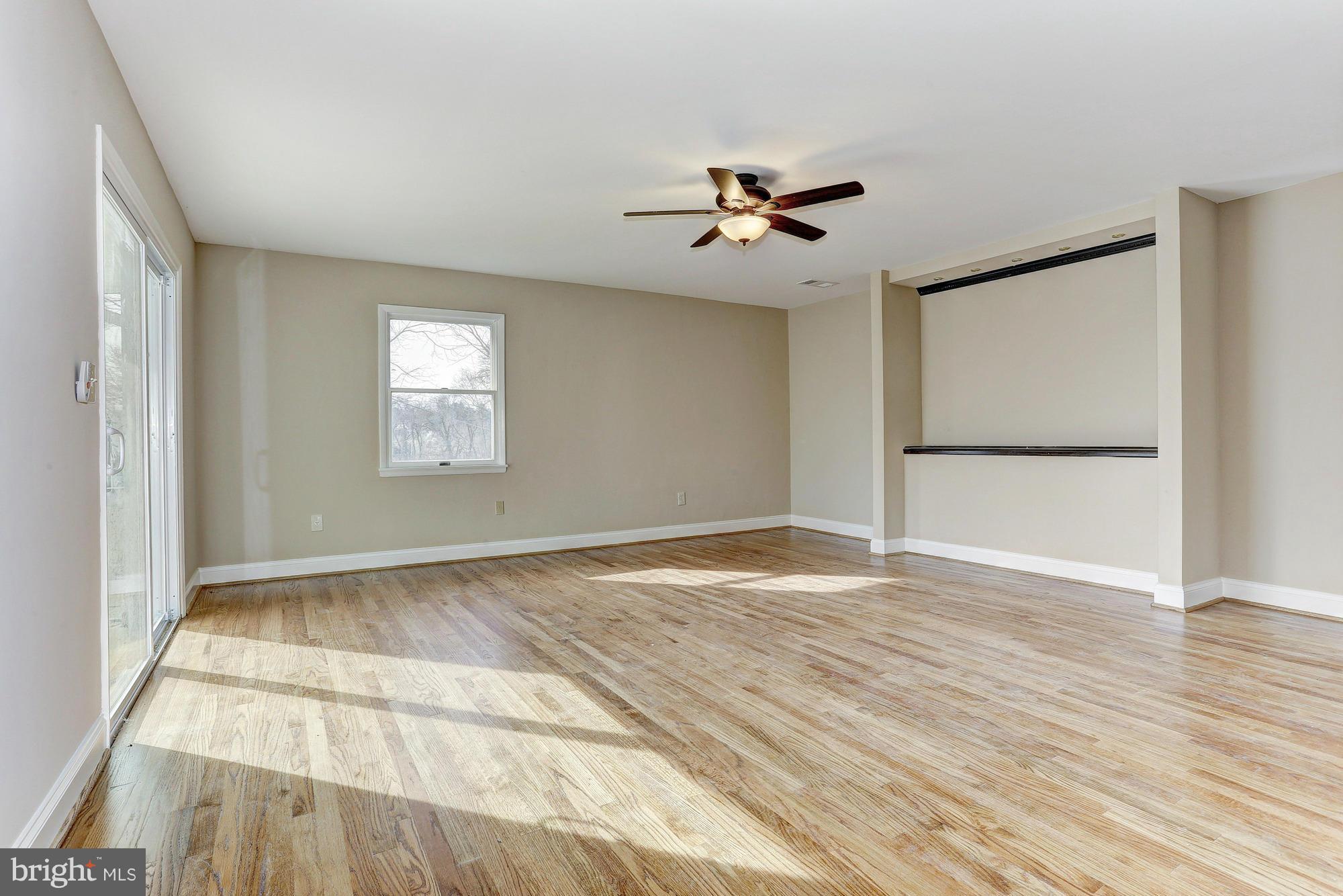 17425 Frederick Road Mount Airy, MD 21771 - Photo 12 of 27 Bedroom (Master)
