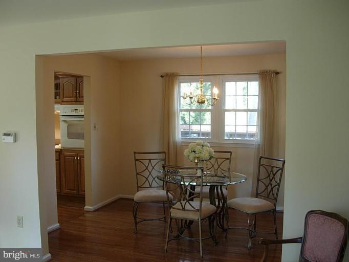 2128 Edgeware Street Silver Spring, MD 20905 - Photo 8 of 30 Dining Room #2