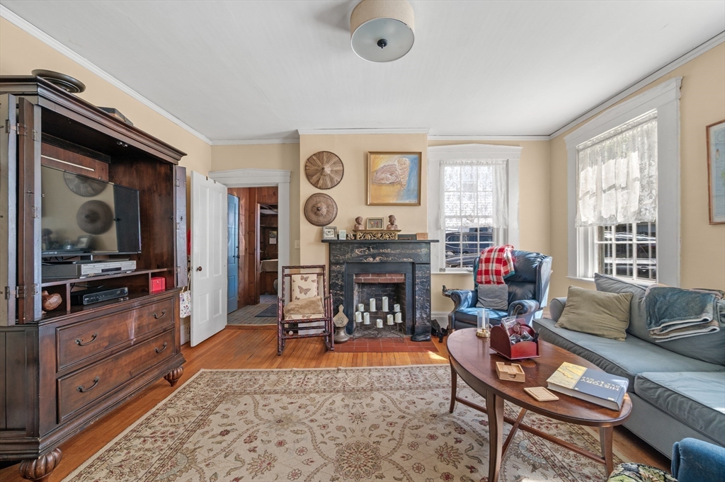 14 Poplar Street Danvers, MA 01923 - Photo 13 of 38