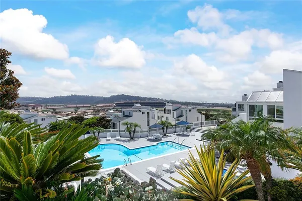 $6,500 | 319 Longden Lane, Solana Beach, CA 92075