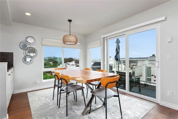 $6,500 | 319 Longden Lane, Solana Beach, CA 92075