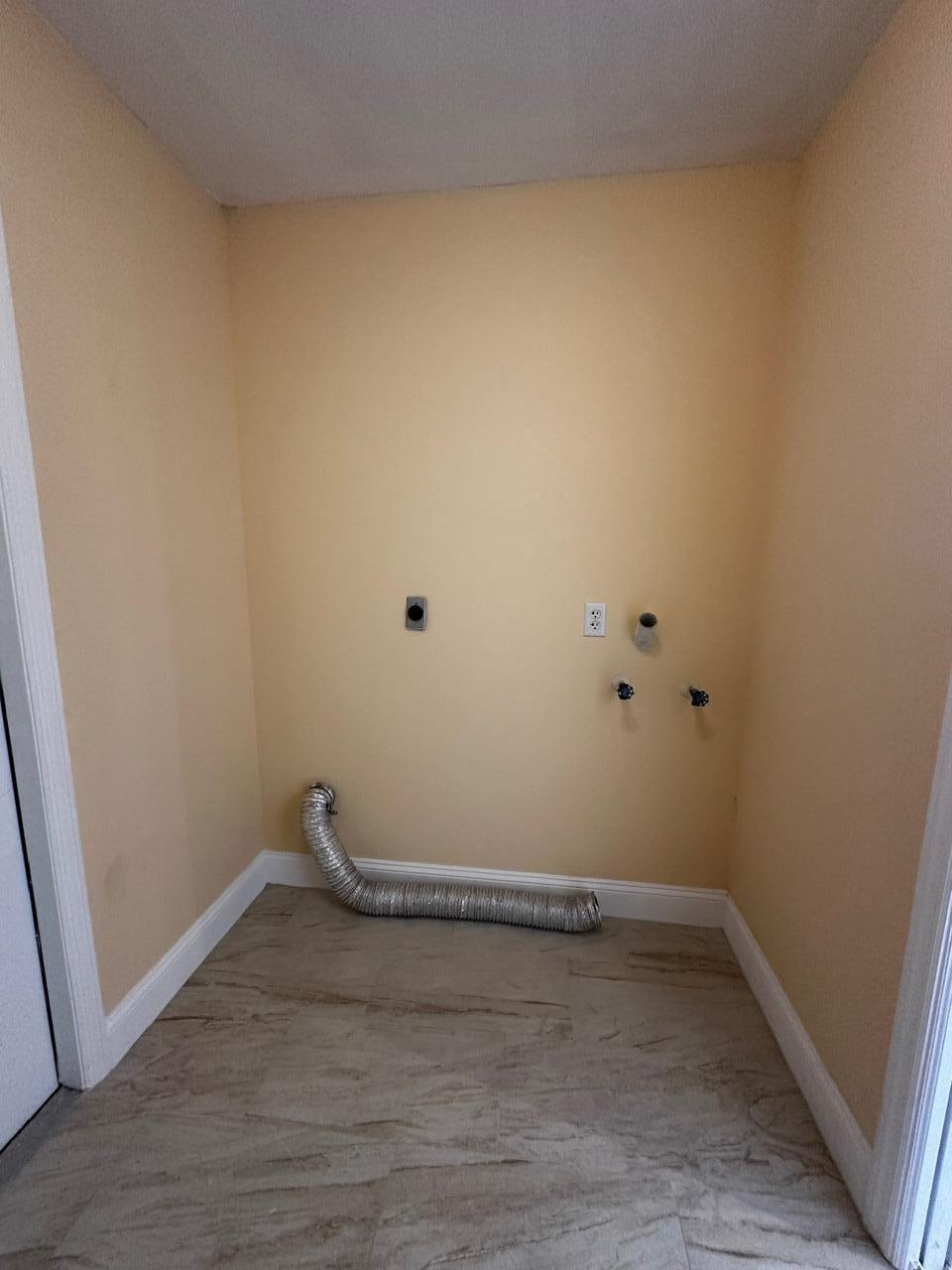 2067 Southeast Harrison Street Stuart, FL 34997 - Photo 18 of 23 IMG_5144