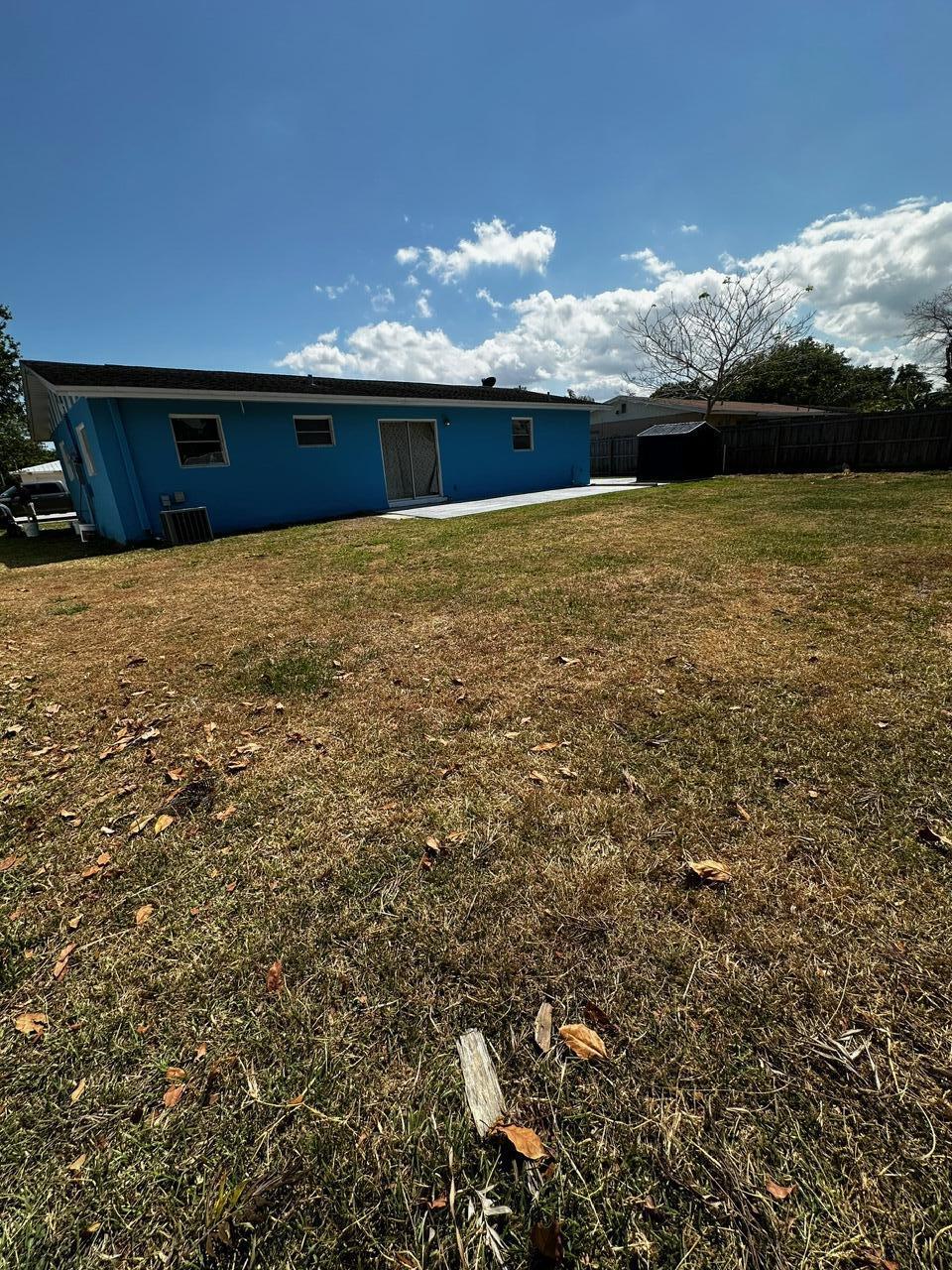 2067 Southeast Harrison Street Stuart, FL 34997 - Photo 22 of 23 IMG_5151