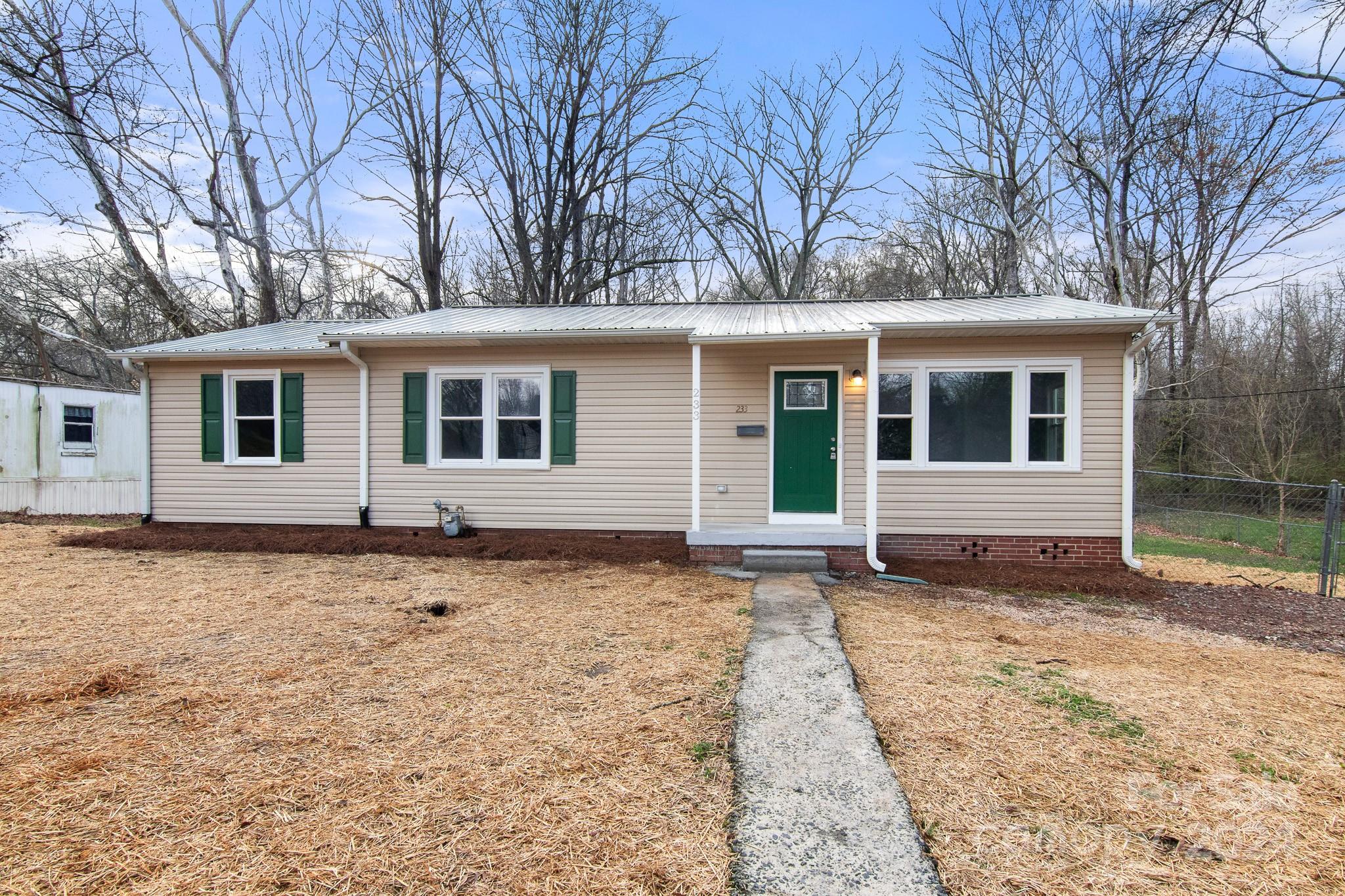 233 Charlotte Street York, SC 29745 - Photo 26 of 26 a backyard of a house