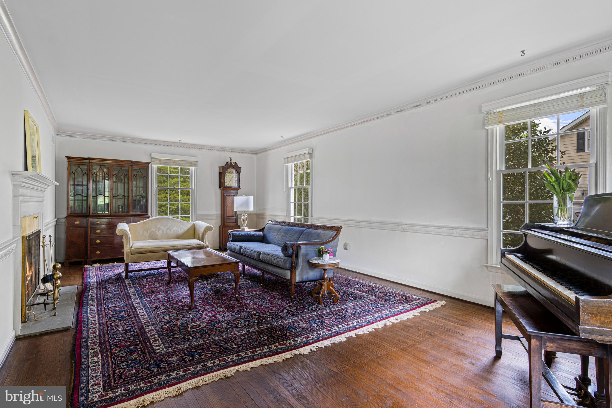 159 Gwynedd Manor Road North Wales, PA 19454 - Photo 8 of 34 Living room w/numerous windows and sunlight