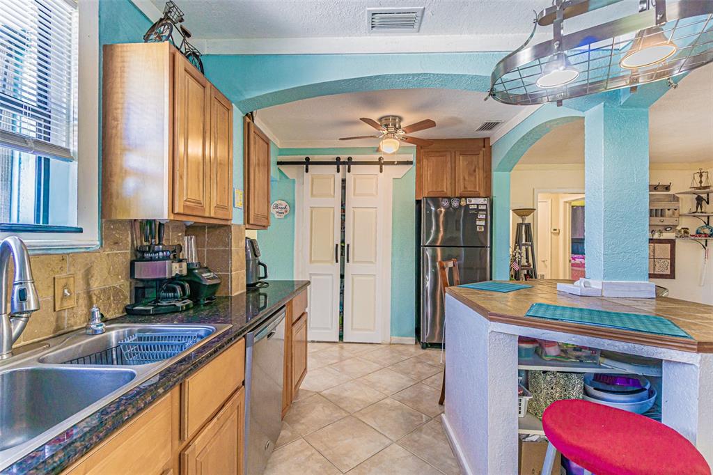 1024 Apache Trail Clearwater, FL 33755 - Photo 11 of 42