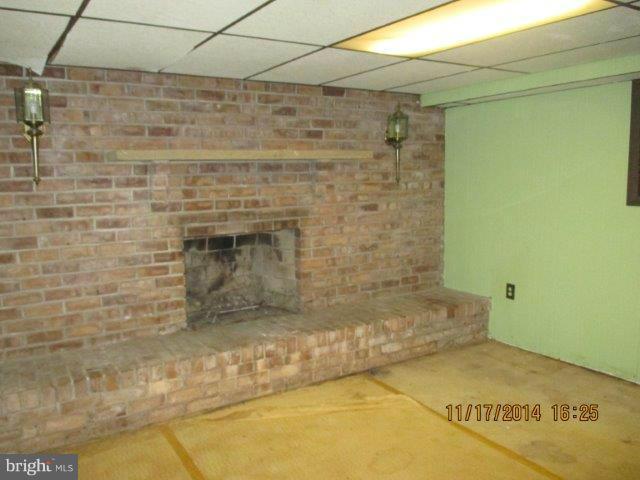 1811 Willann Road Baltimore, MD 21237 - Photo 11 of 16 Basement Family Room