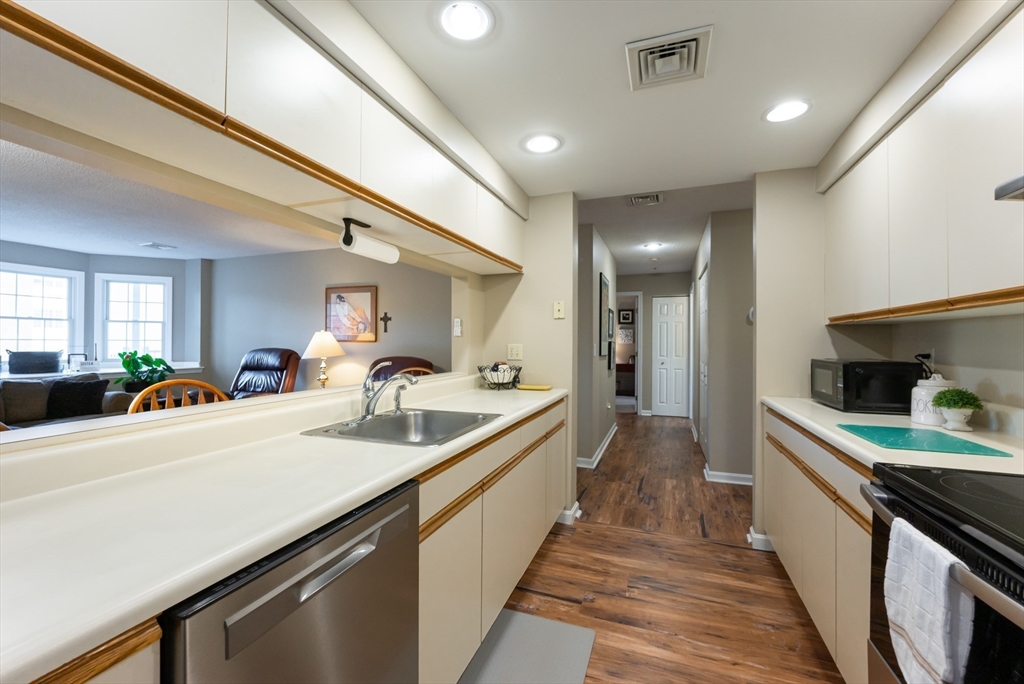 148 Main Street, Unit A307 North Andover, MA 01845 - Photo 6 of 26