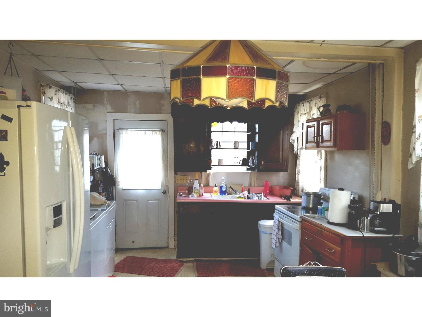 754 Bridgewater Road Bensalem, PA 19020 - Photo 8 of 17 Kitchen