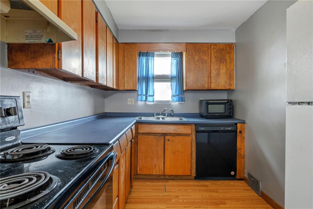 112 Chestnut Place Irwin, PA 15642 - Photo 10 of 32