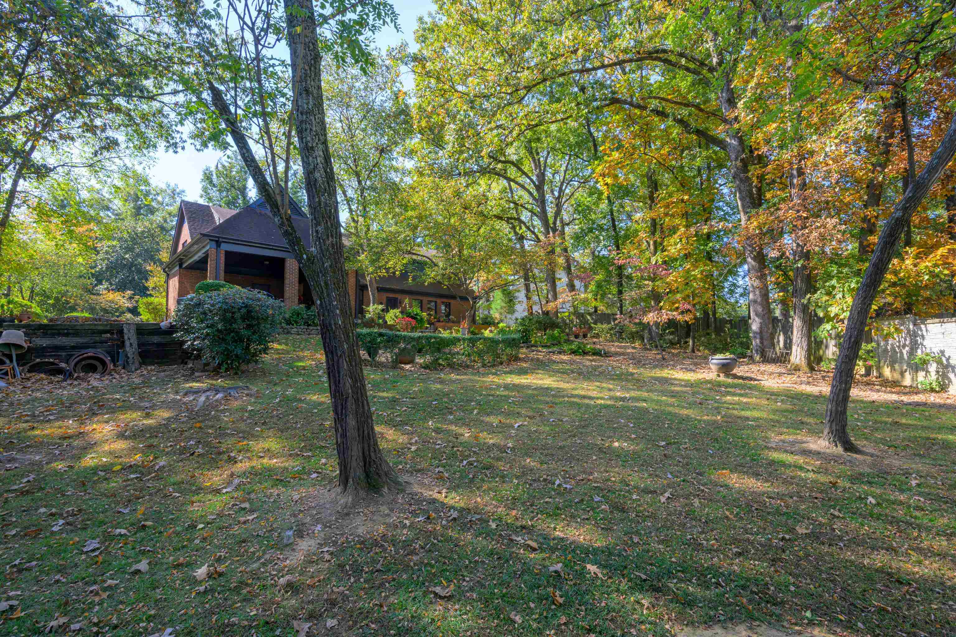 2002 Magnolia Ridge Cove Germantown, TN 38138 - Photo 36 of 40 View of yard