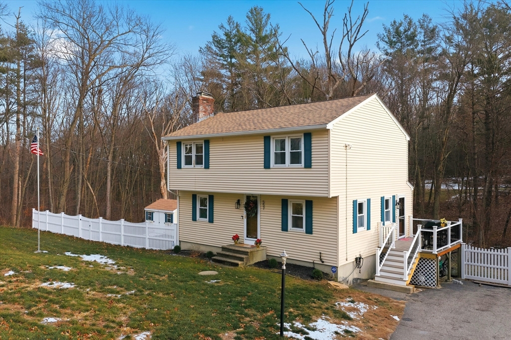 557 Fowler Road Northbridge, MA 01534 - Photo 3 of 28 Gallery Image 3