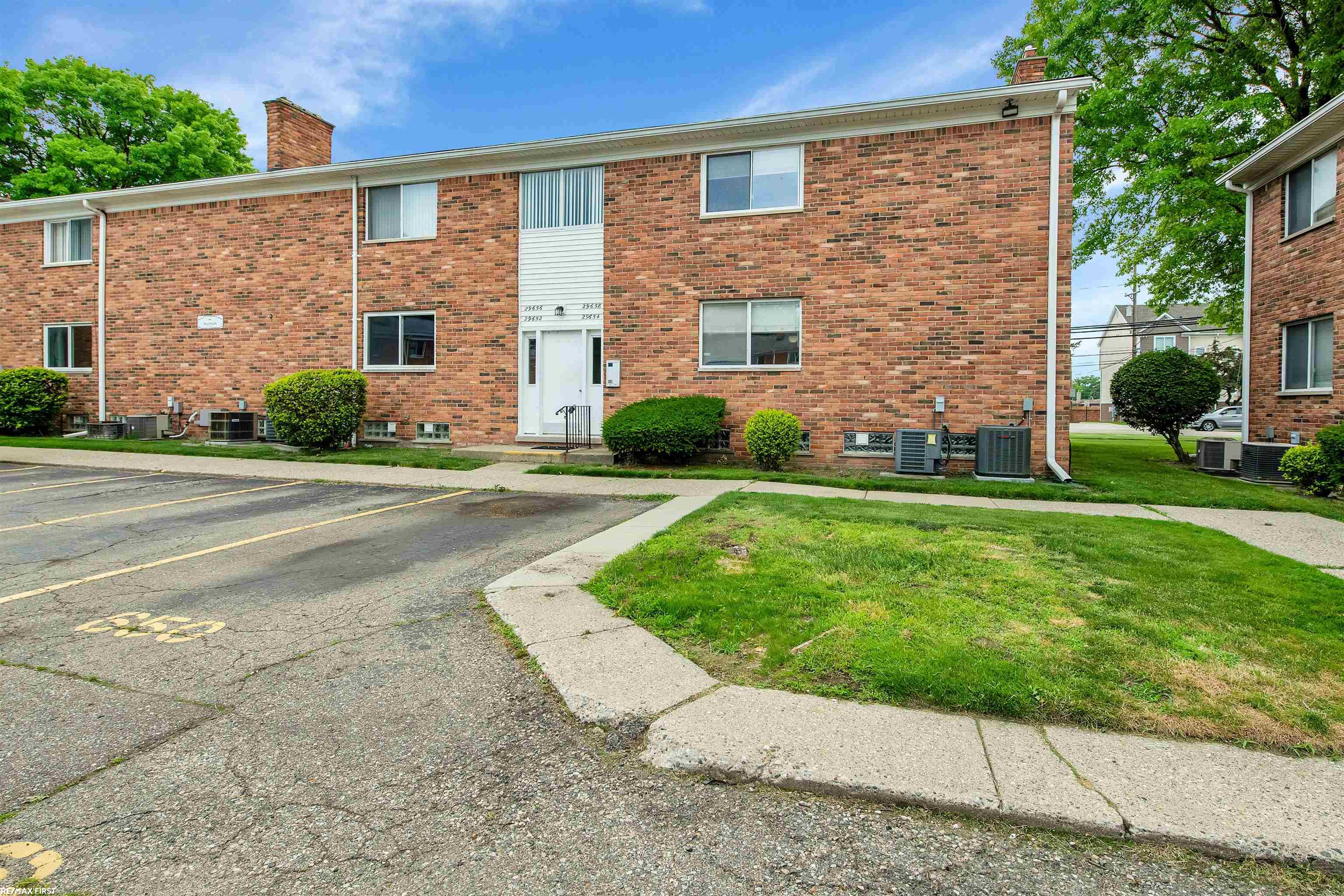 29652 Hoover Road Warren, MI 48093 - Photo 18 of 20